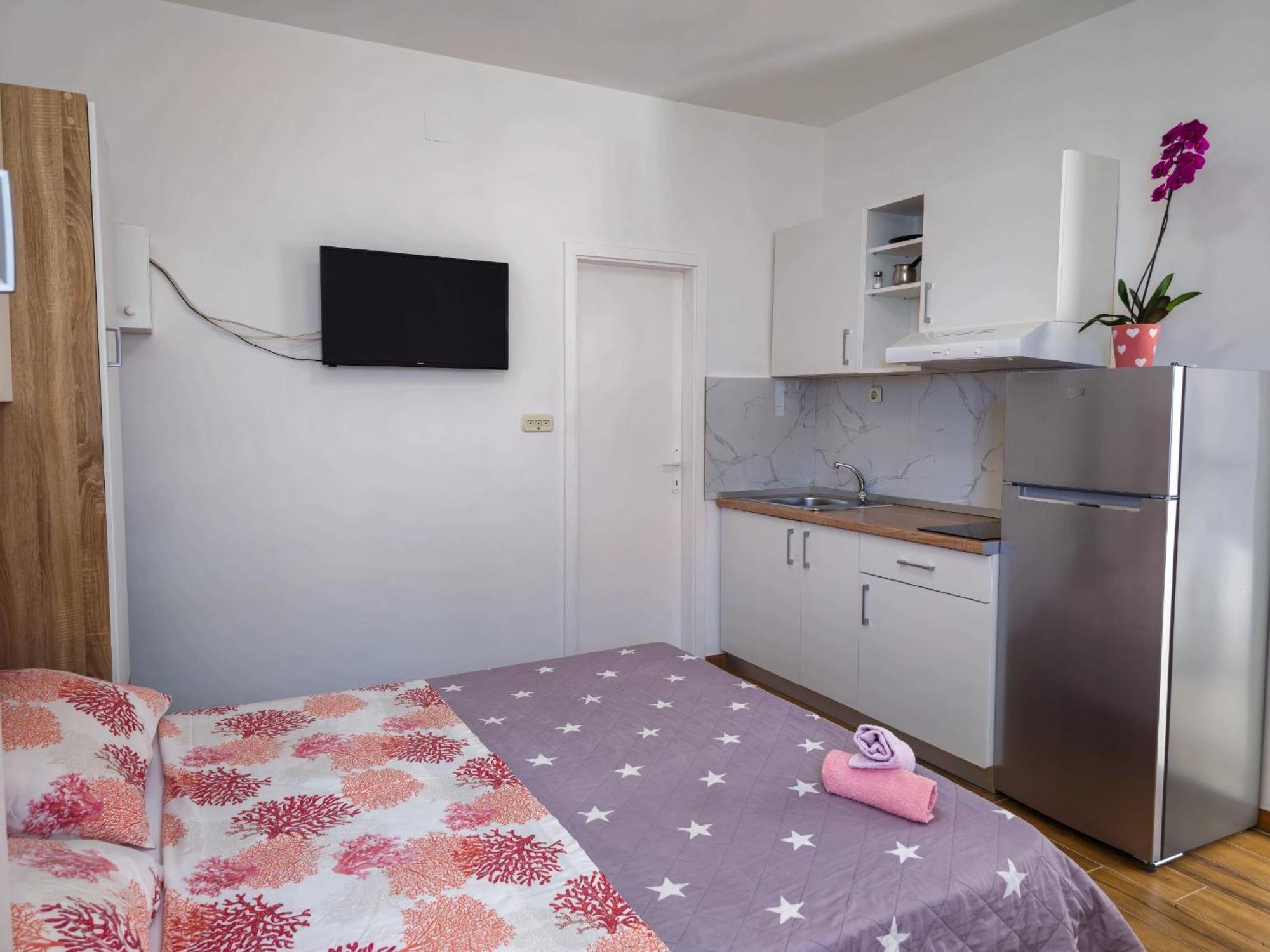 Apartments Neda Omis Ruang foto