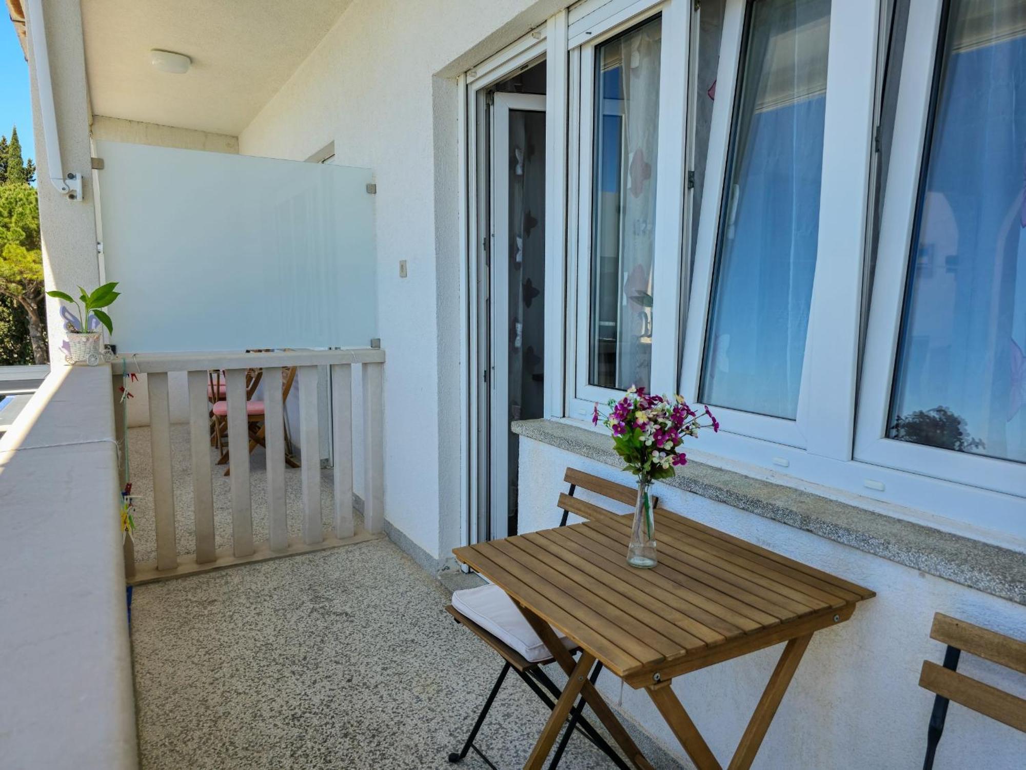 Apartments Neda Omis Ruang foto