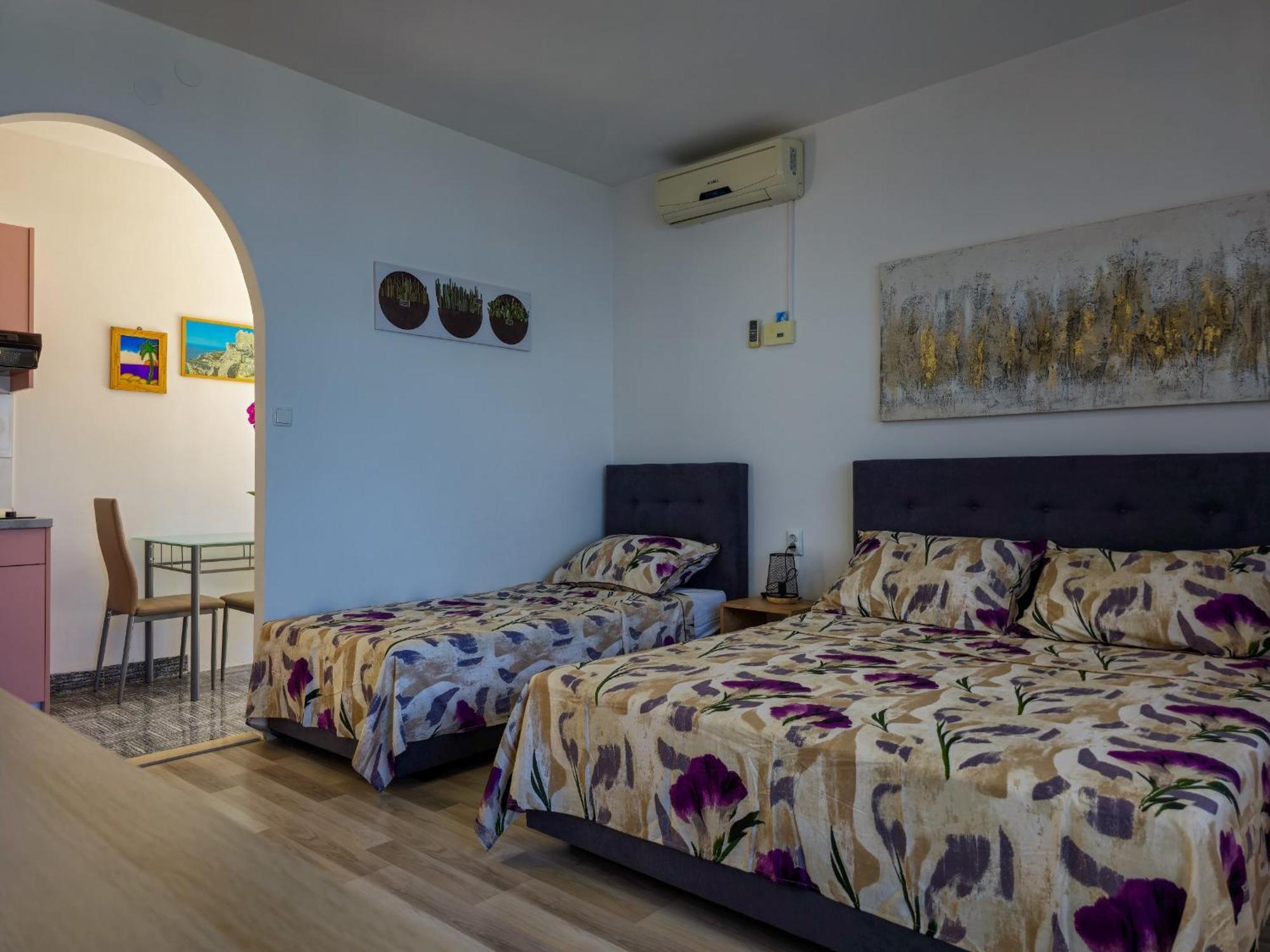 Apartments Neda Omis Ruang foto