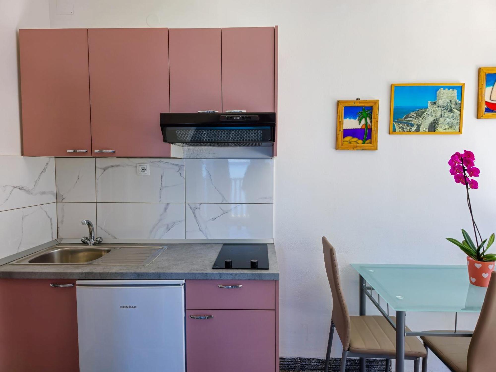 Apartments Neda Omis Ruang foto