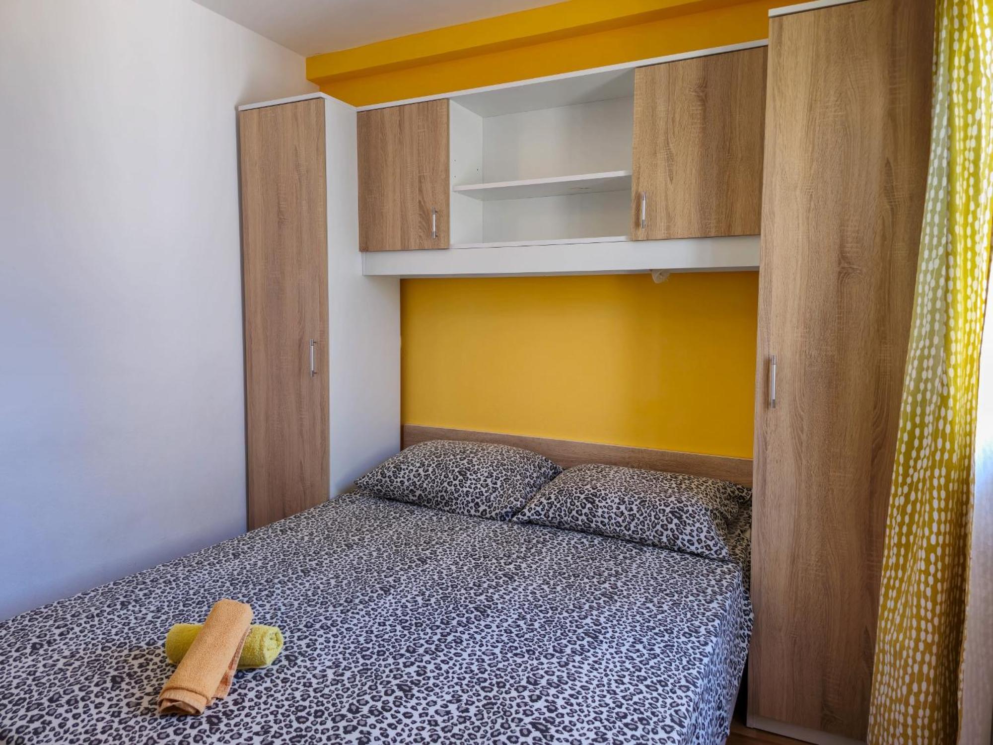 Apartments Neda Omis Ruang foto